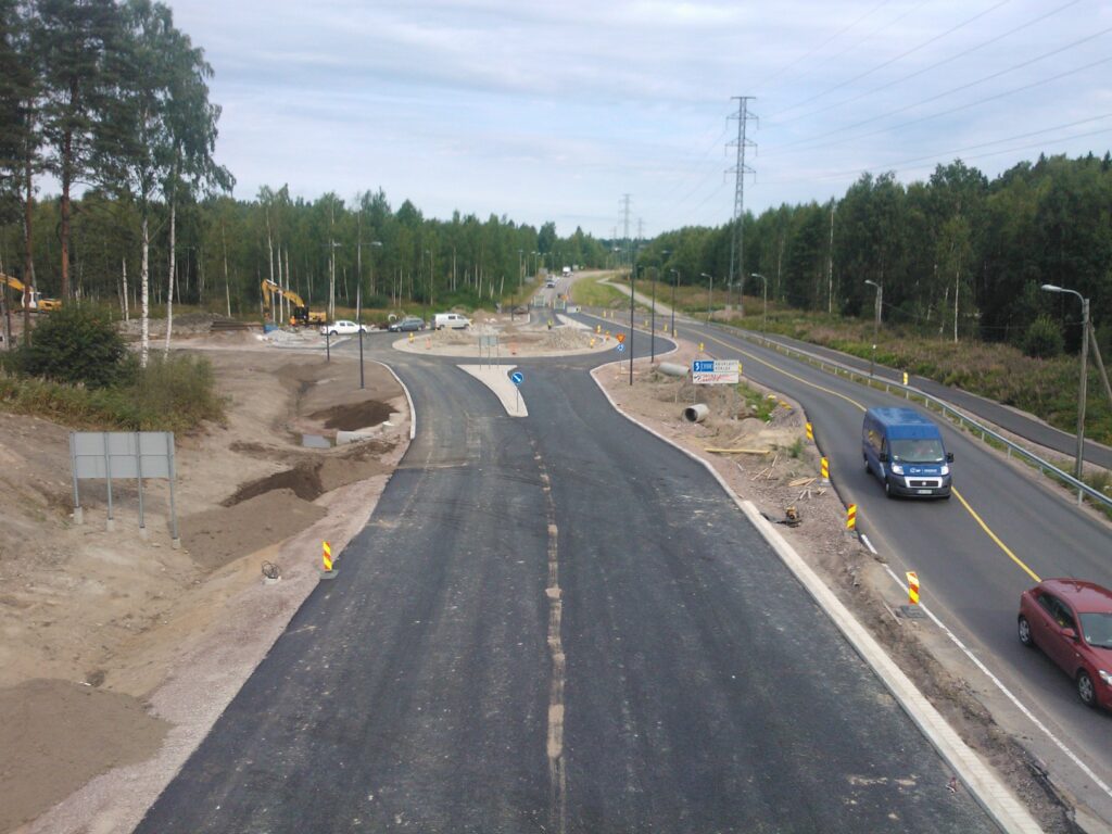 Infrarakentaminen ja maarakennus: Mitä eroa näillä kahdella käsitteellä on?